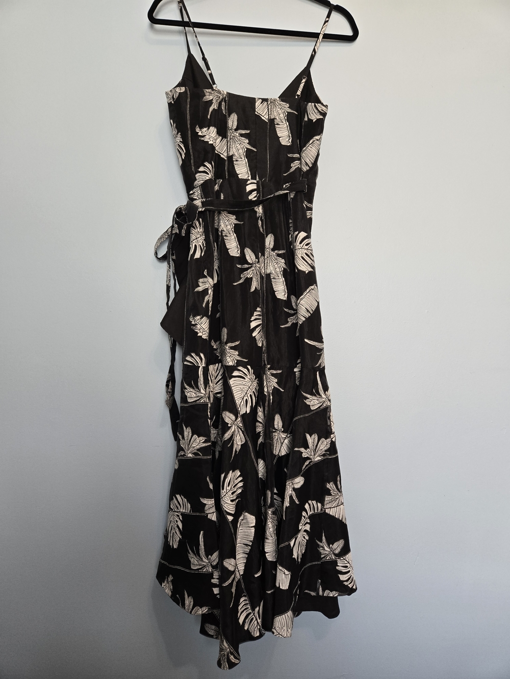 Dress the Population Delphine Black & White Tropical Wrap Dress - Picture 6 of 6